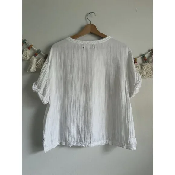 Xierna Avery Gauze White Cotton Short Sleeve Top Coastal Lightweight Basics S - Picture 2 of 9